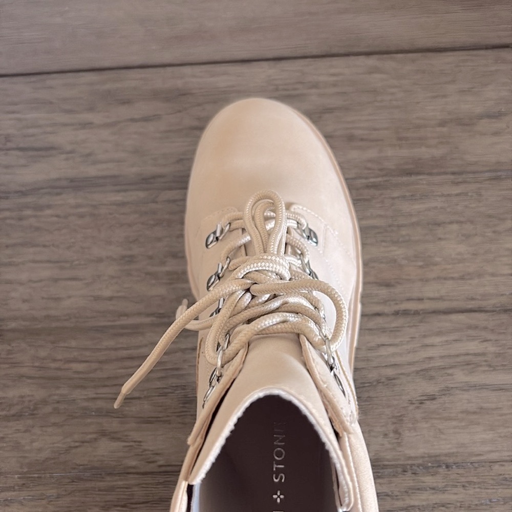 NIB [Sun + Stone] Ruthee Lug Faux Leather Round Toe Low Ankle Boots Women’s 10 - Picture 6 of 12